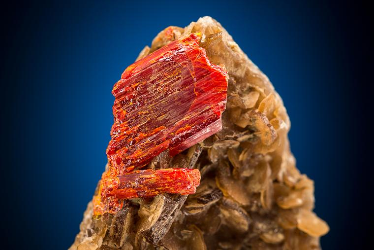 REALGAR on CALCITE